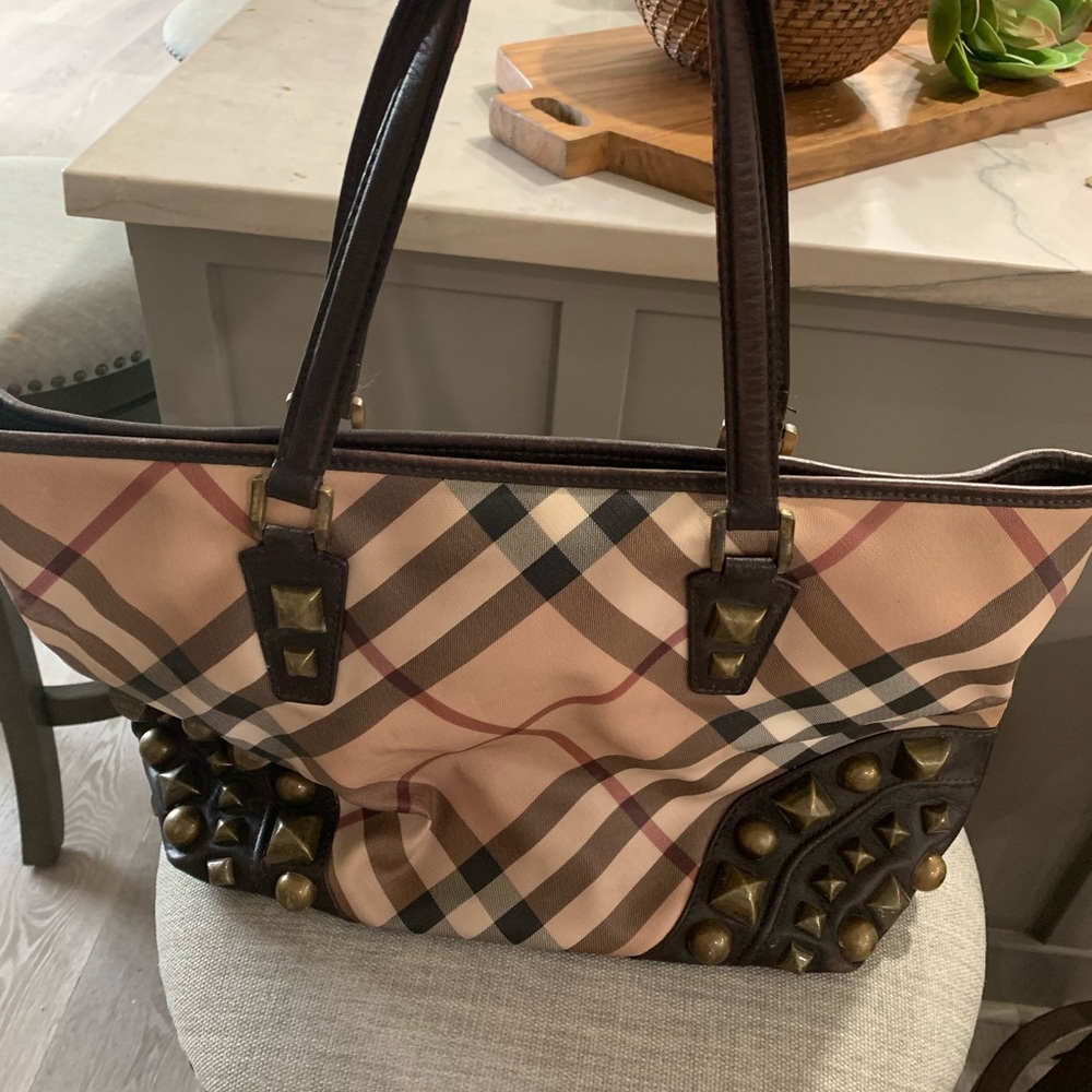 Burberry Purse - Picture 2 of 6